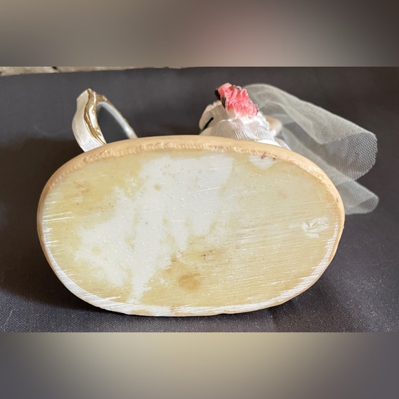 Vintage K’s Collection Beautiful Bride Resin Figurine Having One Last Look - Picture 9 of 11